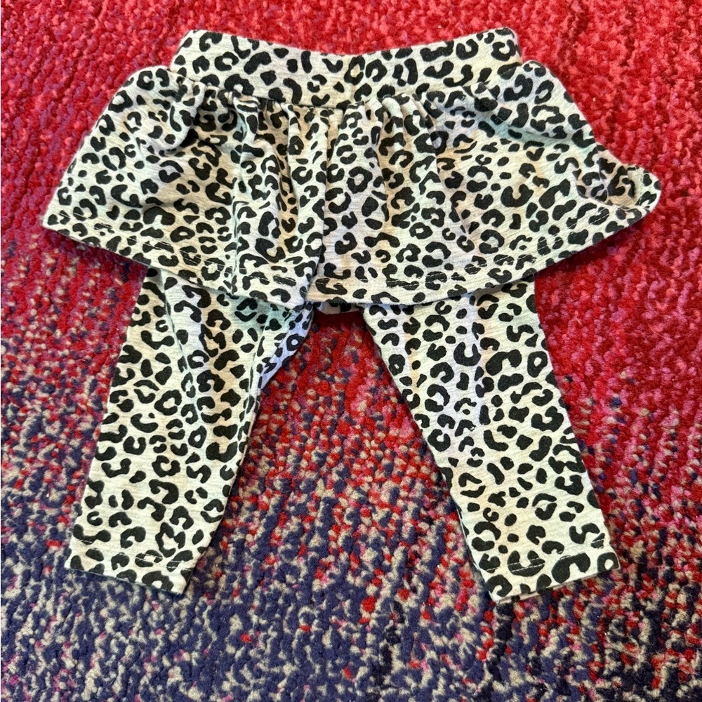 Tucker‎ + Tate skirt legging 3m​